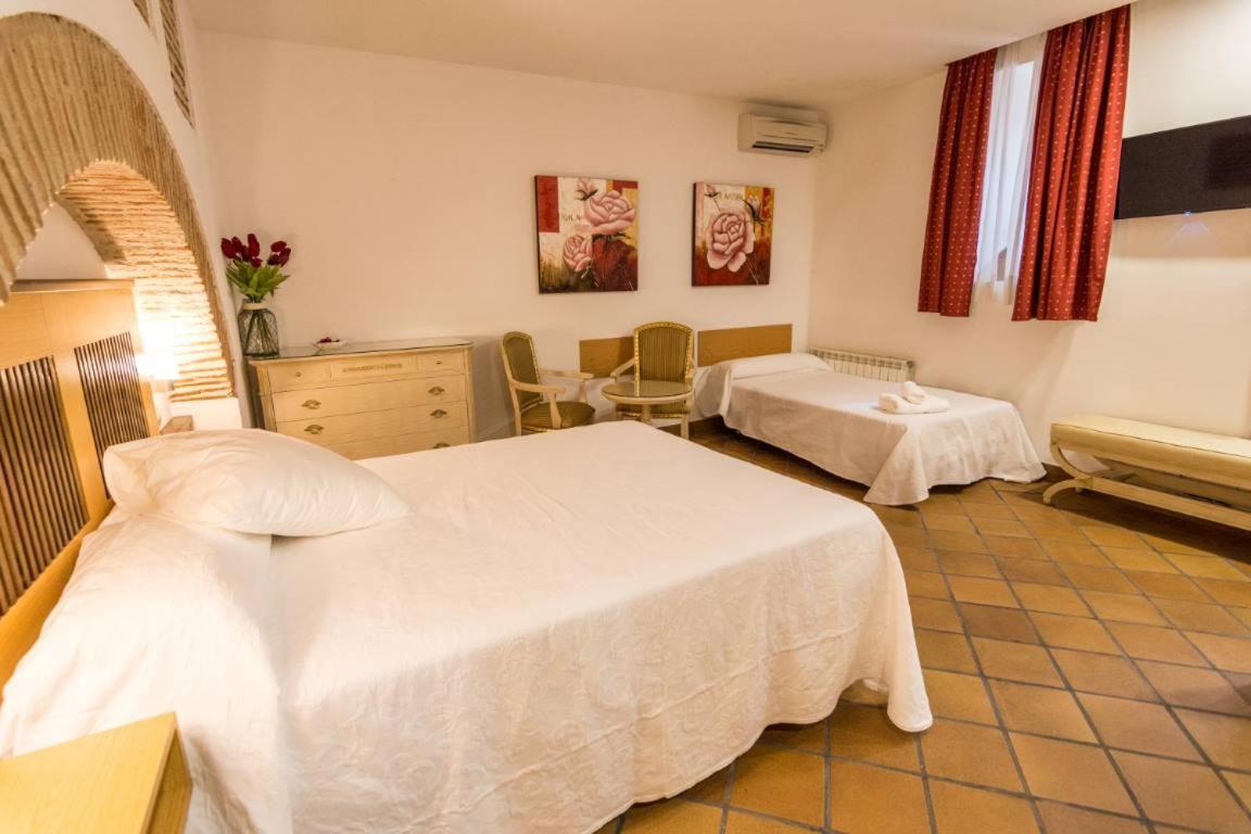 Antika Snoga Hotel Ávila Luaran gambar