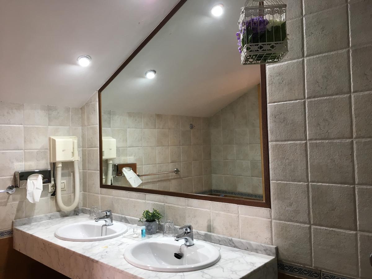 Antika Snoga Hotel Ávila Luaran gambar